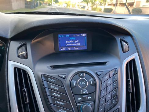 Used 2014 Ford Focus SE image 64