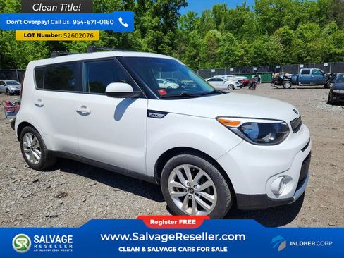 Used 2018 Kia Soul + FWD image 5