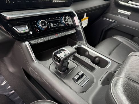 Used 2023 GMC Sierra 1500 Denali w/ Technology Package image 13