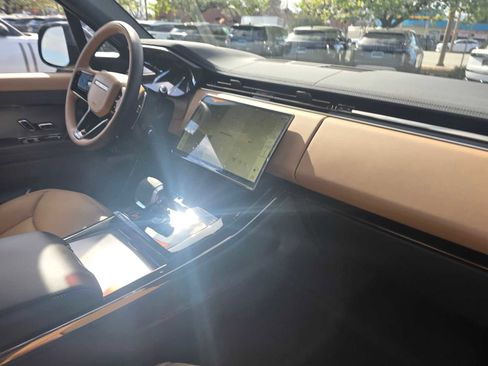 New 2026 Land Rover Range Rover Sport Dynamic SE image 12