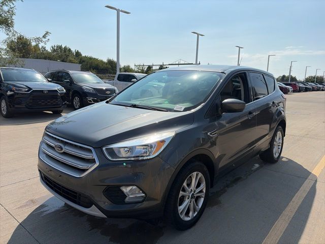 Used 2019 Ford Escape SE AWD/4WD image 3