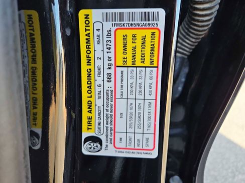 Used 2022 Ford Explorer XLT w/ Equipment Group 202A image 25