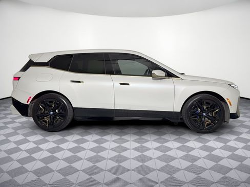 Used 2023 BMW iX M60 AWD/4WD image 8