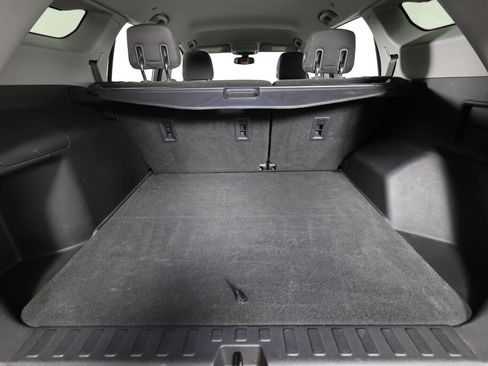 Used 2019 GMC Terrain SLE w/ LPO, Cargo Package image 18