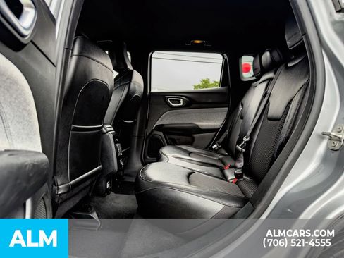 Used 2024 Jeep Compass Latitude AWD/4WD image 14