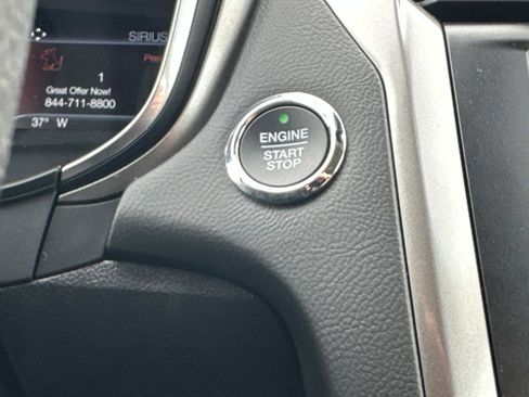 Used 2020 Ford Fusion SE image 26