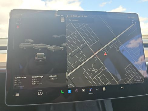 Used 2021 Tesla Model Y Performance AWD/4WD image 14