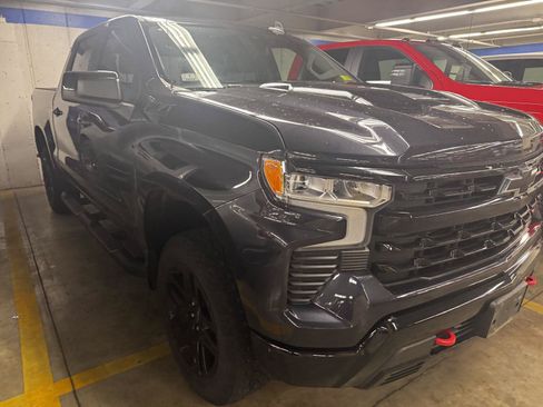 Used 2023 Chevrolet Silverado 1500 LT Trail Boss w/ Protection Package AWD/4WD image 1