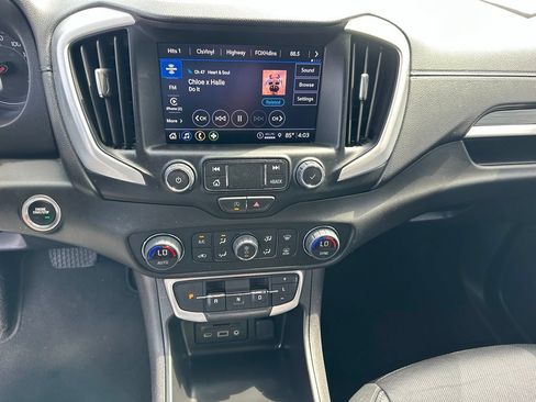 Used 2024 GMC Terrain SLT FWD image 26