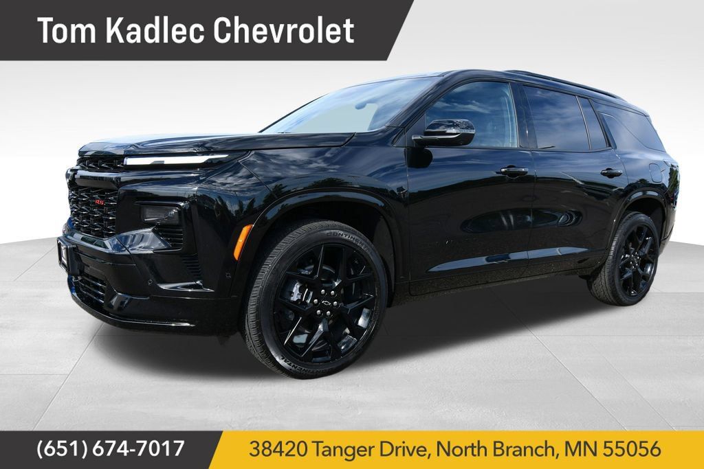 Used 2026 Chevrolet Traverse RS AWD/4WD image 1