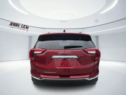 Used 2022 GMC Terrain SLT image 4