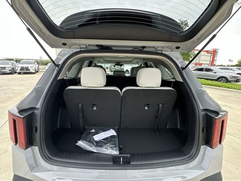 New 2025 Kia Sorento S w/ Panoramic Sunroof Package image 22