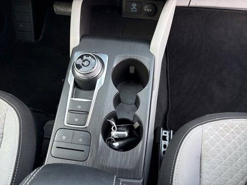 Used 2023 Ford Escape Active AWD/4WD image 9