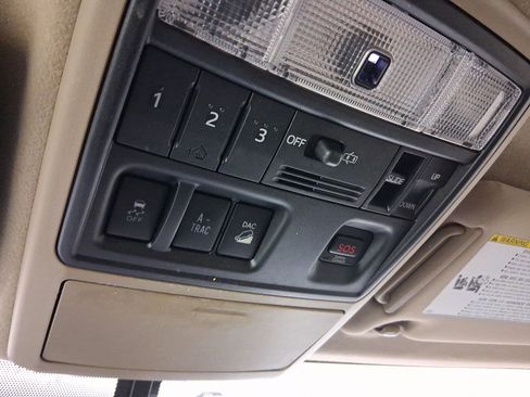 Used 2013 Toyota 4Runner Limited image 13