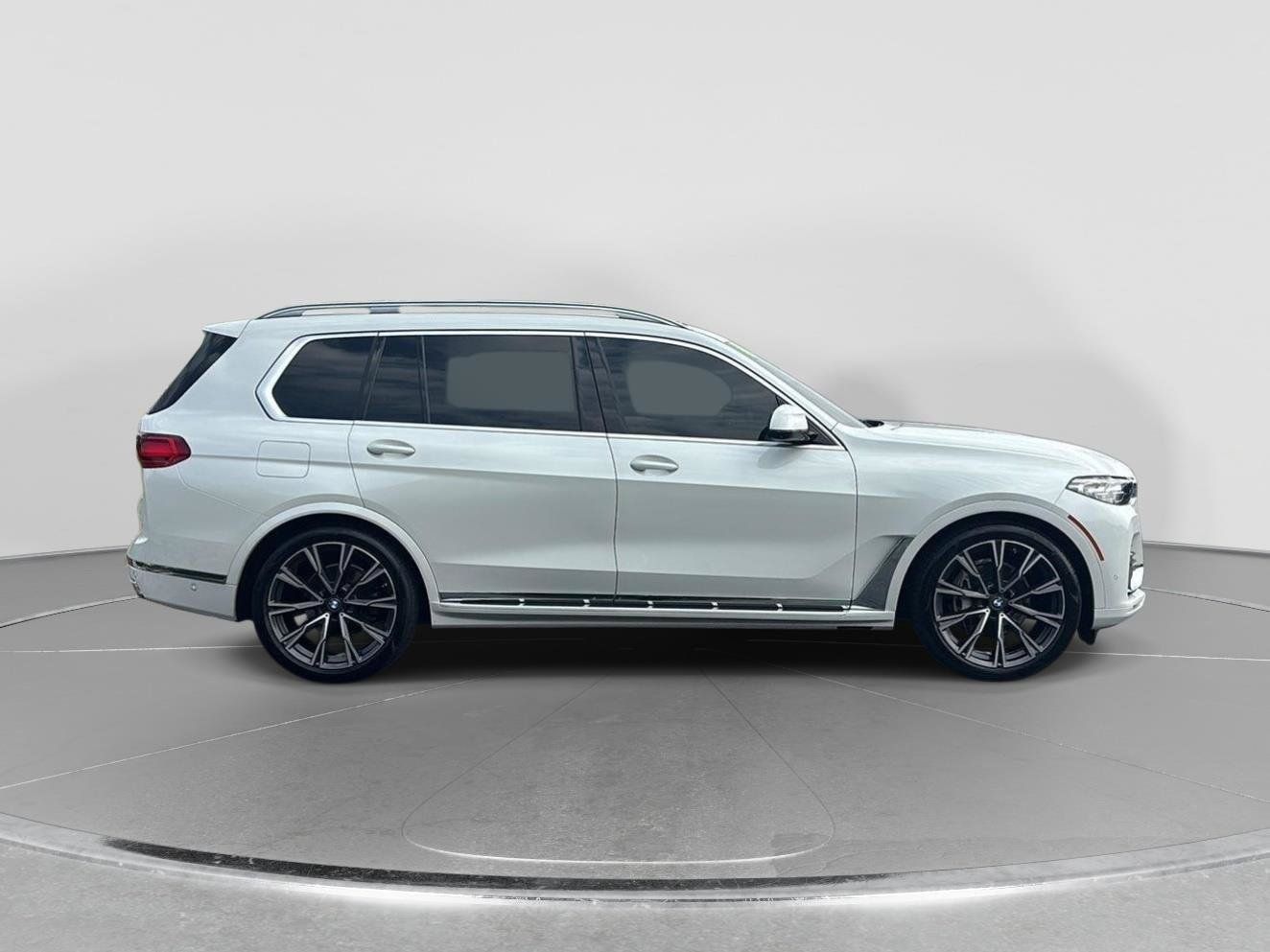 Used 2022 BMW X7 xDrive40i w/ Premium Package AWD/4WD image 6