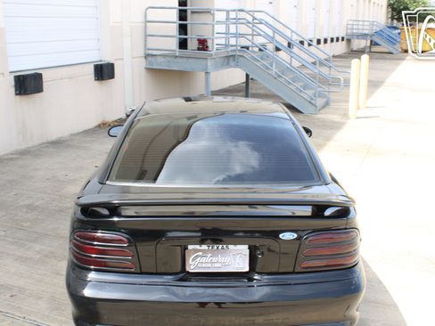 Used 1994 Ford Mustang GT RWD image 25