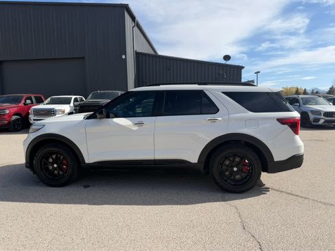 Used 2020 Ford Explorer ST w/ ST Street Pack image 15