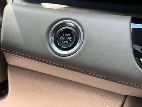 Used 2024 Cadillac Escalade ESV Sport Platinum w/ LPO, ONYX Package AWD/4WD image 28