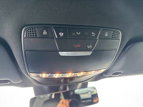 Used 2021 Mercedes-Benz GLC 300 image 28