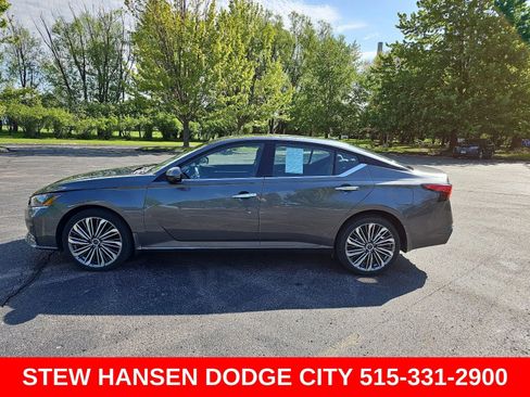 Used 2025 Nissan Altima 2.5 SL AWD/4WD image 1