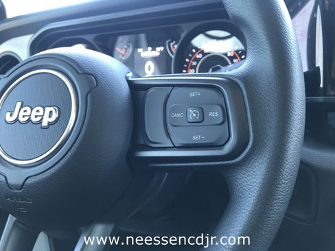 New 2026 Jeep Wrangler Unlimited Sport image 32