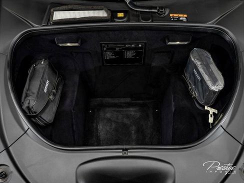 Used 2022 Ferrari F8 Tributo RWD image 5