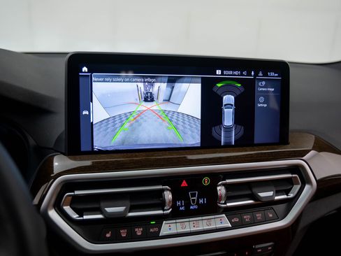 Certified 2024 BMW X3 xDrive30i w/ Premium Package image 30