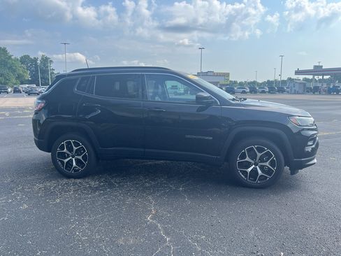 New 2026 Jeep Compass Limited AWD/4WD image 4