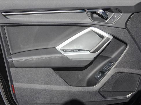 Certified 2024 Audi Q3 2.0T Premium w/ Convenience Package image 20