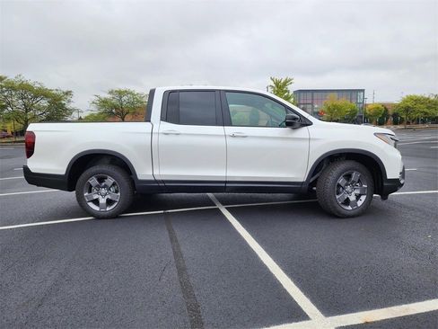 New 2025 Honda Ridgeline TrailSport image 17
