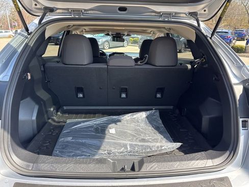 Used 2024 Subaru Crosstrek 2.0i Premium image 17