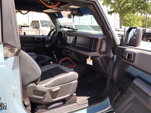 Used 2022 Ford Bronco 2-Door AWD/4WD image 26