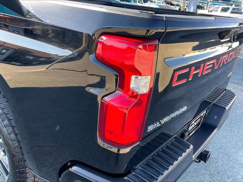 Used 2019 Chevrolet Silverado 1500 RST image 29