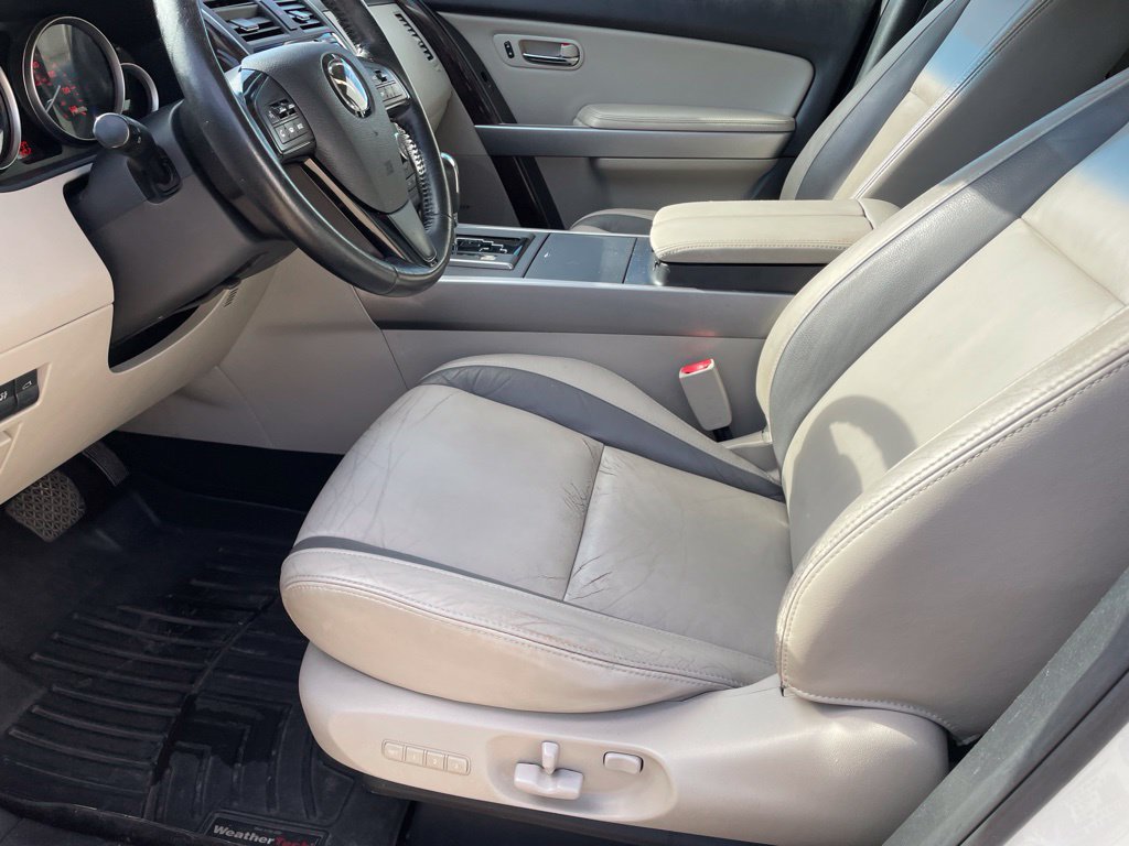 Used 2010 MAZDA CX-9 Grand Touring w/ Moonroof & Bose Audio Pkg FWD image 9