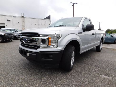 Used 2019 Ford F150 XLT w/ Equipment Group 301A Mid RWD image 4