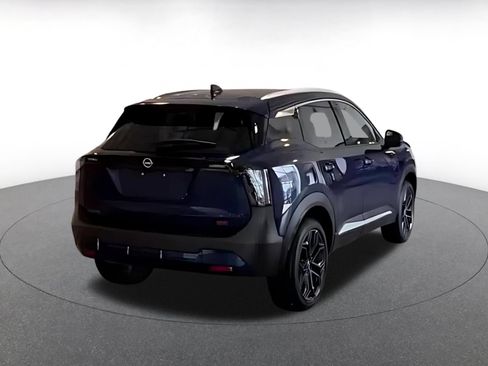 Used 2026 Nissan Kicks SR FWD image 2