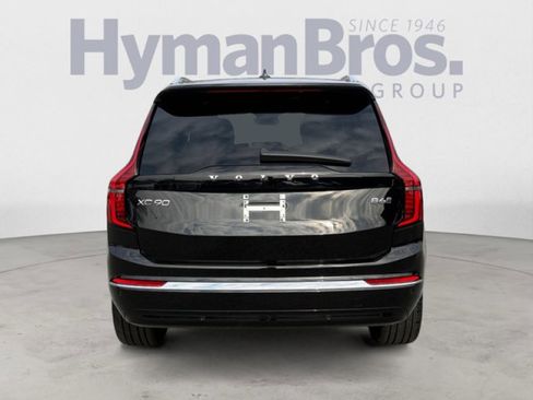 Used 2025 Volvo XC90 B6 Plus image 4