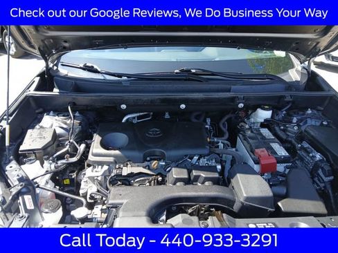 Used 2022 Toyota RAV4 XLE Premium AWD/4WD image 17
