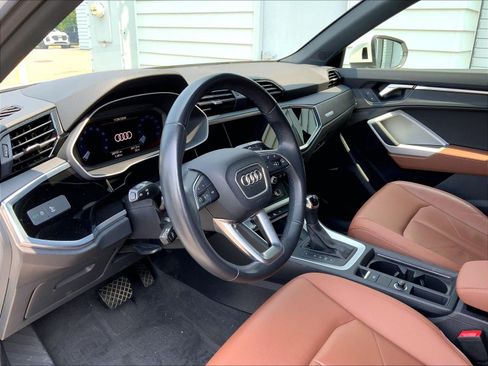 Certified 2023 Audi Q3 2.0T Premium Plus w/ Premium Plus Package AWD/4WD image 13