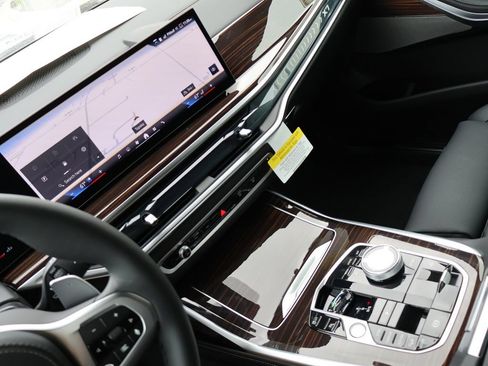 New 2027 BMW X7 xDrive40i w/ Executive Package AWD/4WD image 20