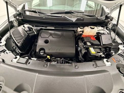 Certified 2023 Chevrolet Traverse RS image 32