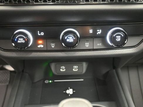 New 2026 Honda HR-V LX image 3