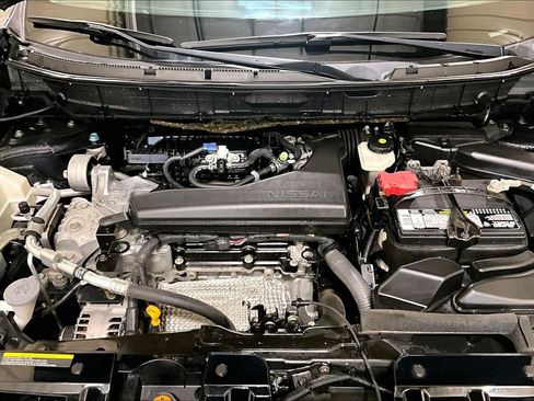 Used 2016 Nissan Rogue SL w/ SL Premium Package AWD/4WD image 10