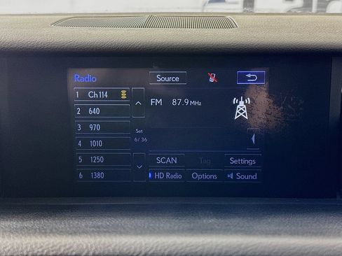 Used 2015 Lexus IS 250 RWD image 18