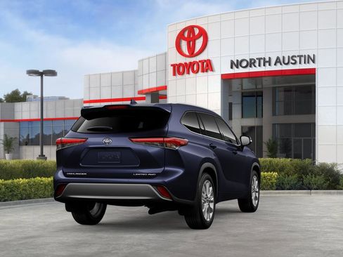 New 2026 Toyota Highlander Limited image 9