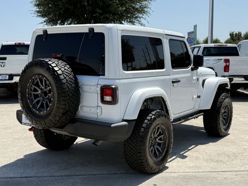 Used 2024 Jeep Wrangler Sport AWD/4WD image 5