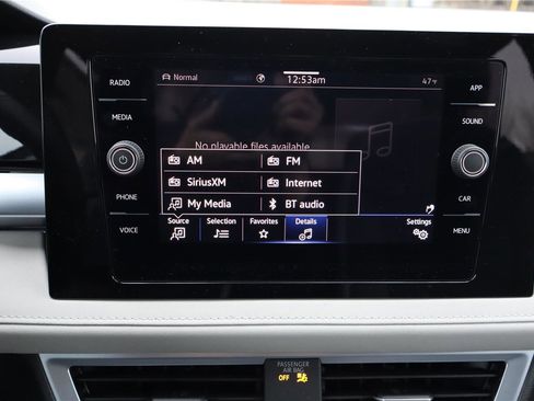 New 2026 Volkswagen Taos SE image 18