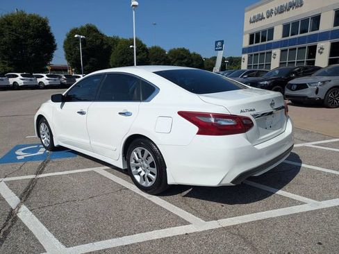 Used 2018 Nissan Altima 2.5 S w/ S Convenience Package FWD image 4