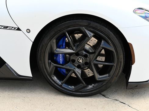 Used 2023 Maserati MC20 Coupe RWD image 12