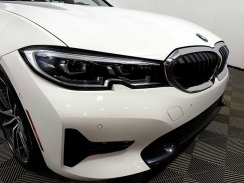 Certified 2022 BMW 330i xDrive 330i xDrive w/ Driving Assistance Package image 26